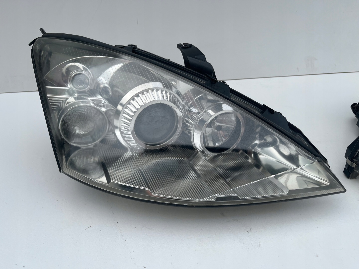 light Reflektor front right left Ford FOCUS Mk1 LIFT Xenon OEM 01-08r.