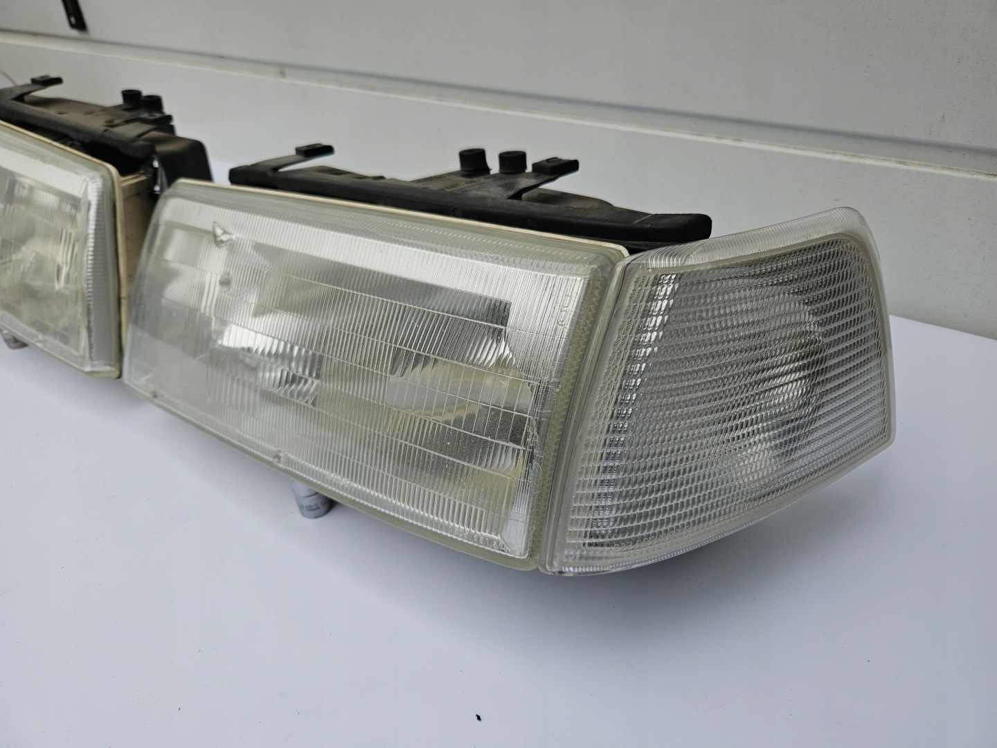 light left right KOMPLET AUDI V8 D11 441 USA