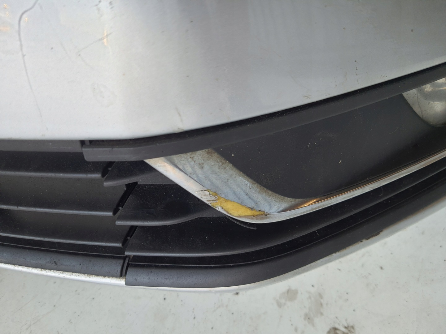VOLKSWAGEN PASSAT B7 10-14 bumper