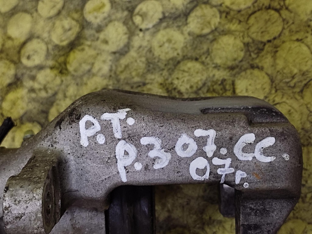 PEUGEOT 307 CC caliper brake right rear part