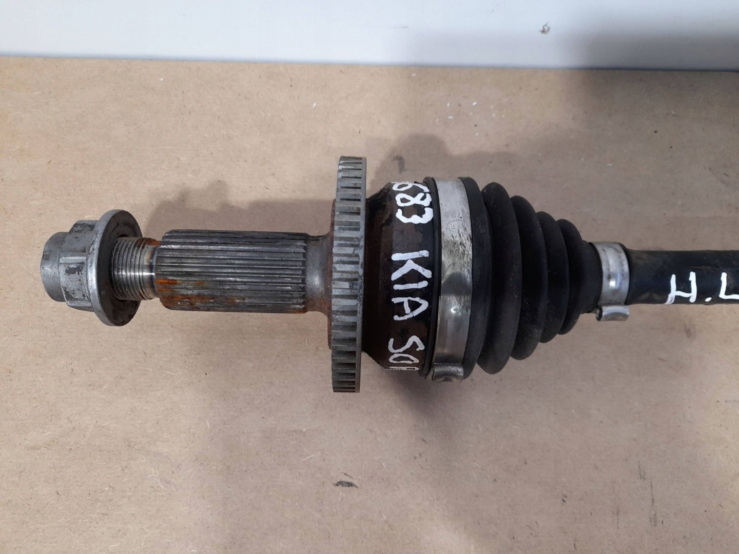 KIA Sorento III UM semi-axis rear left 49600C5000 (A683)