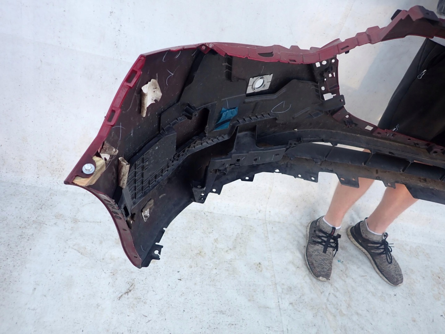 MAZDA 3 IV 19-> bumper front front PDC