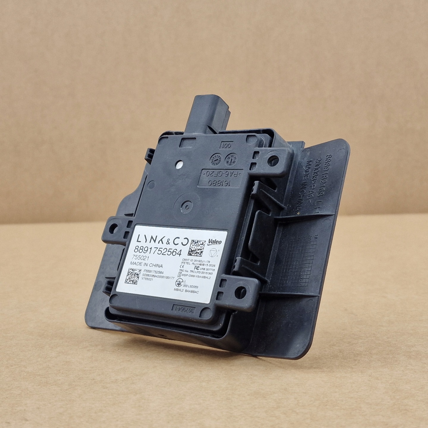 RADAR DISTRONIC sensor MARTWEGO POLA LYNK&CO LYNK & CO 01 1.5 HYBRYDA