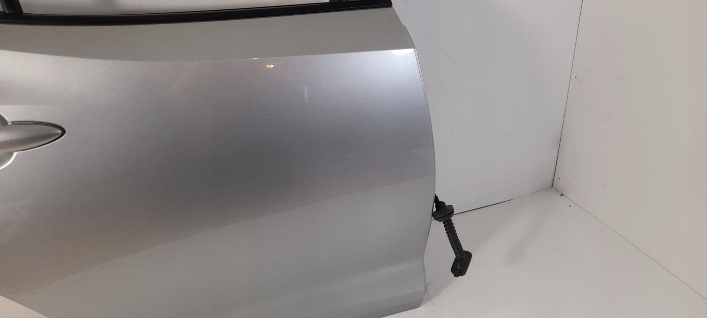 Toyota Corolla E21 Hatchback door rear. right 1L0 (T536)