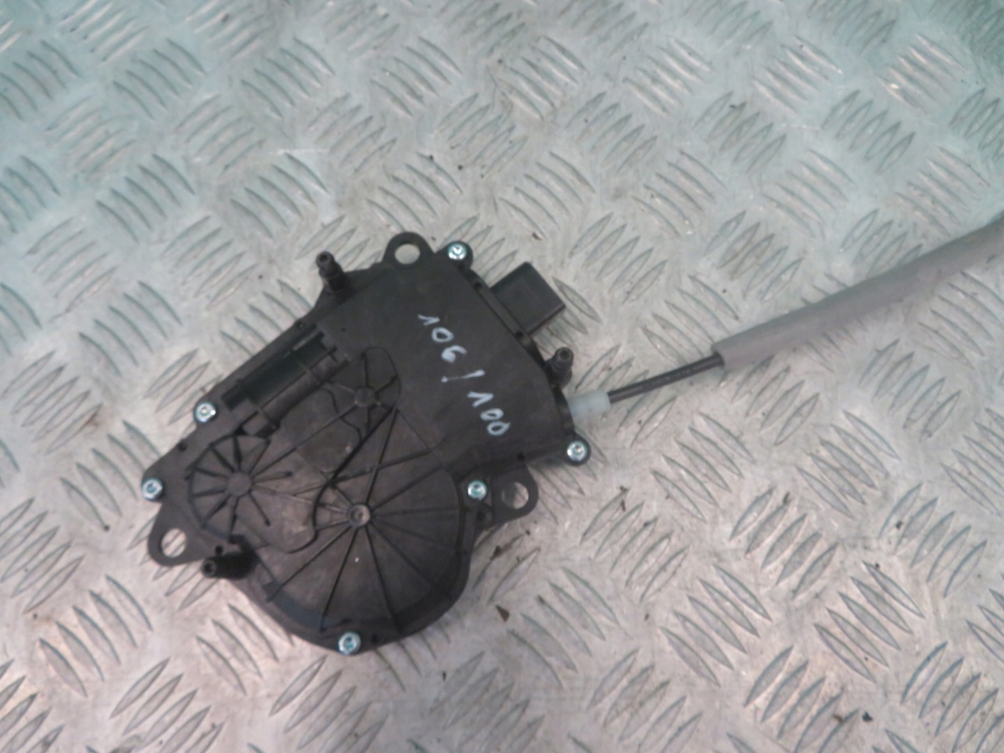 lock bonnet boot RANGE ROVER VOGUE L405 17R CPLA404C10BD