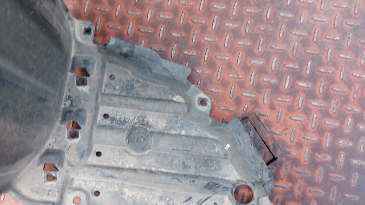 mudguard left front TOYOTA COROLLA E21 19- KOMBI HB SUZUKI SWACE