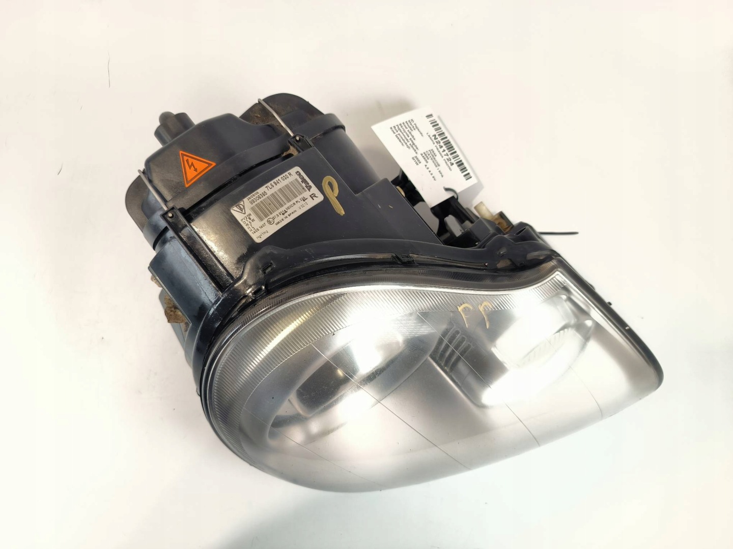 light right front PORSCHE CAYENNE and 9PA