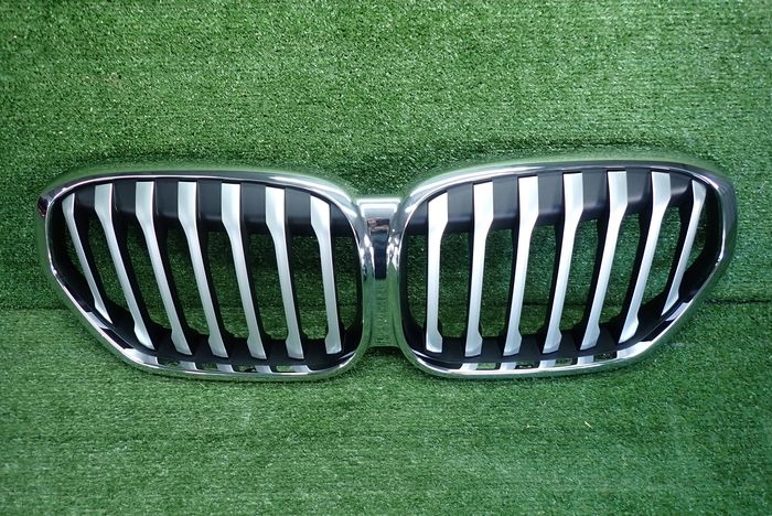 BMW X1 F48 LIFT 19- Grille
