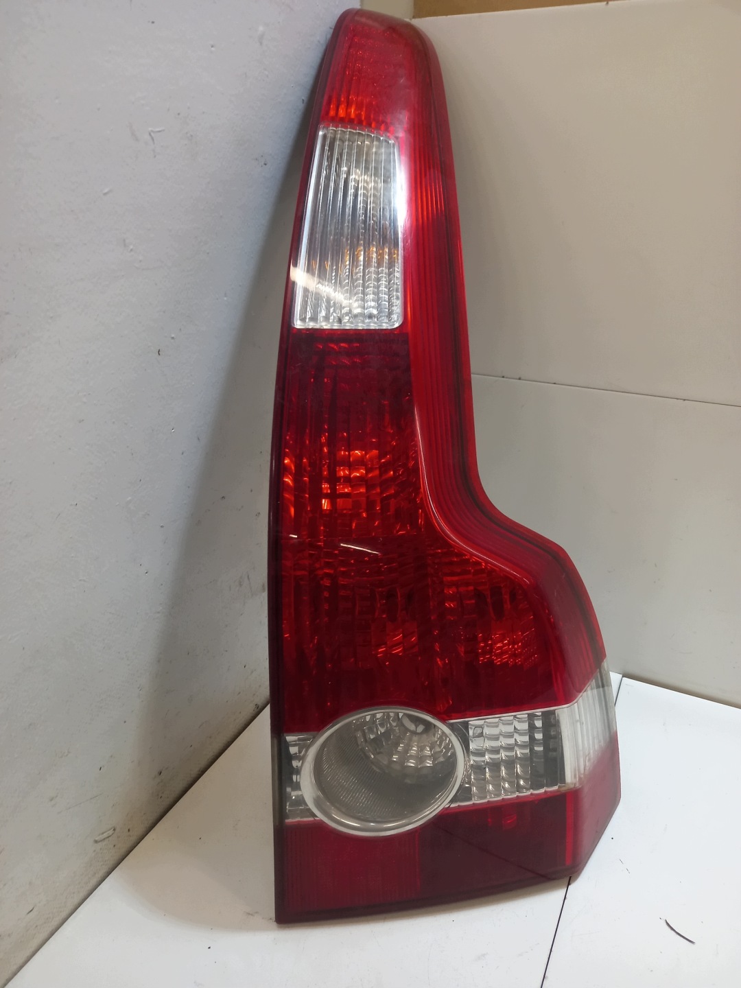 light right rear VOLVO V50