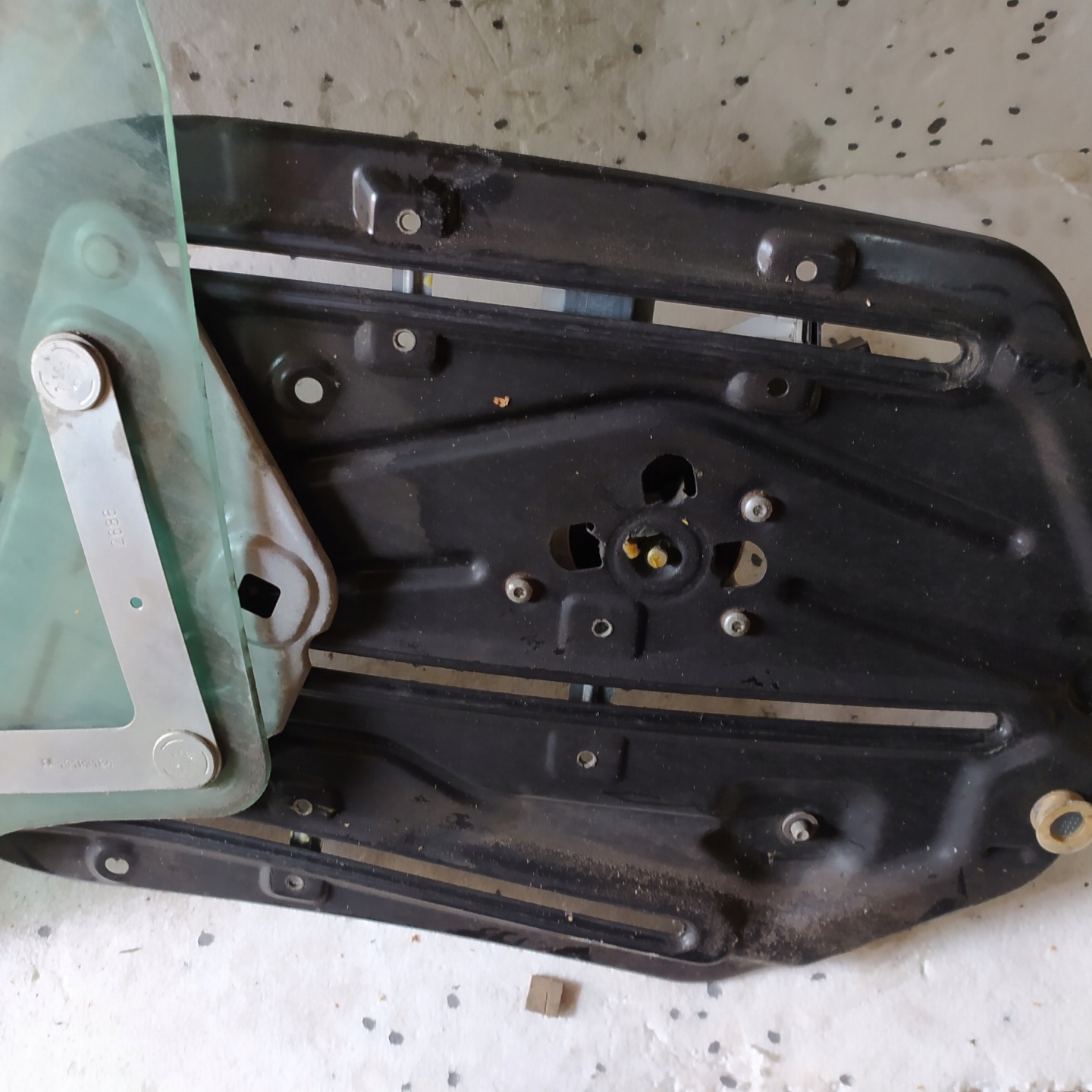 mechanism windows left rear part OPEL ASTRA H CABRIO GM 13193202