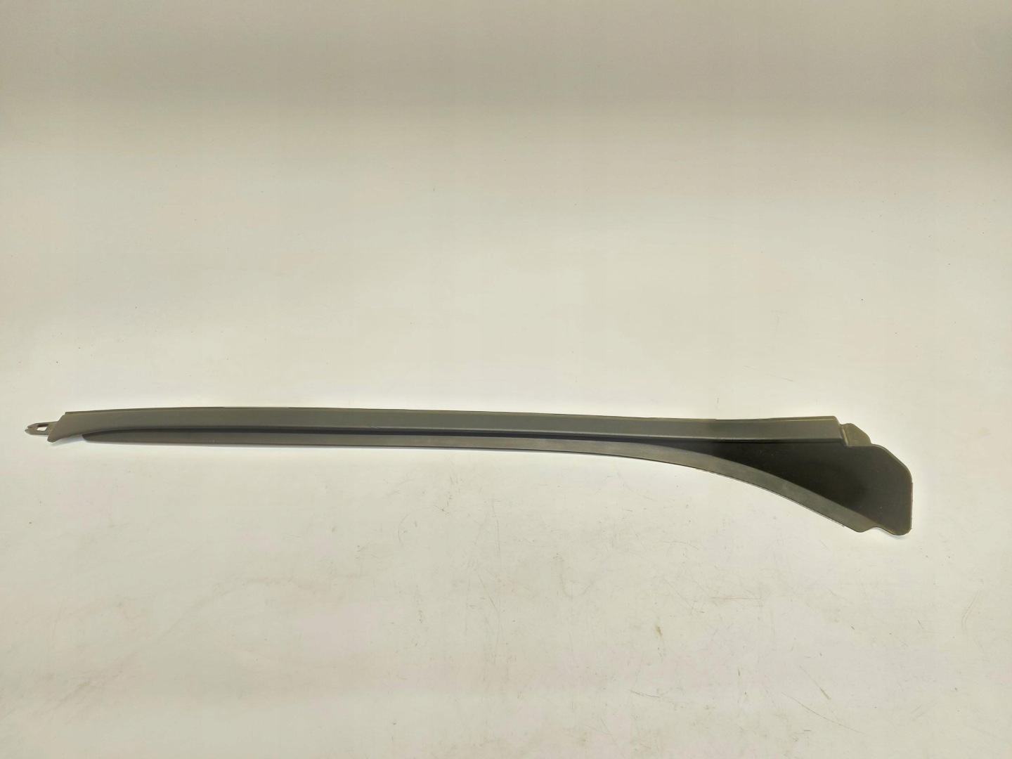Mercedes EQB 250+ X243, w247 2025r. moulding windows windscreen front left
