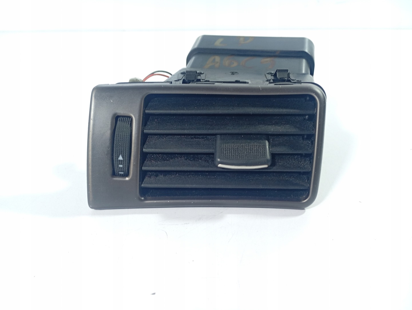 grid air conditioning devices air left driver´s OE 4B1820901 Audi A6 C5 97-04