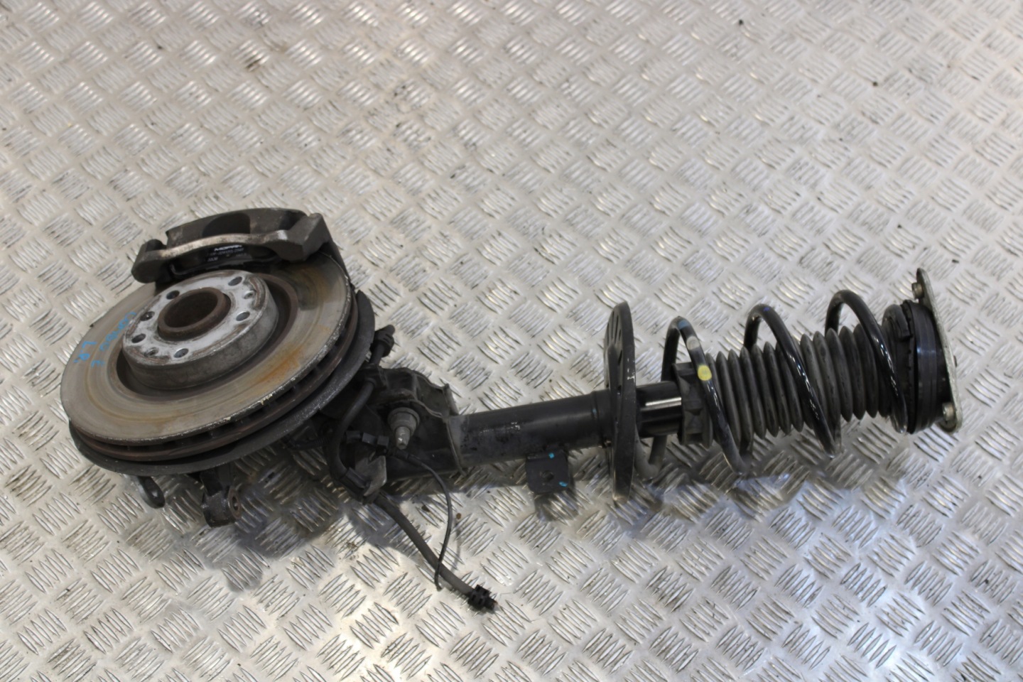 swing McPherson shock absorber left front OPEL COMBO E 1,6 CDTI