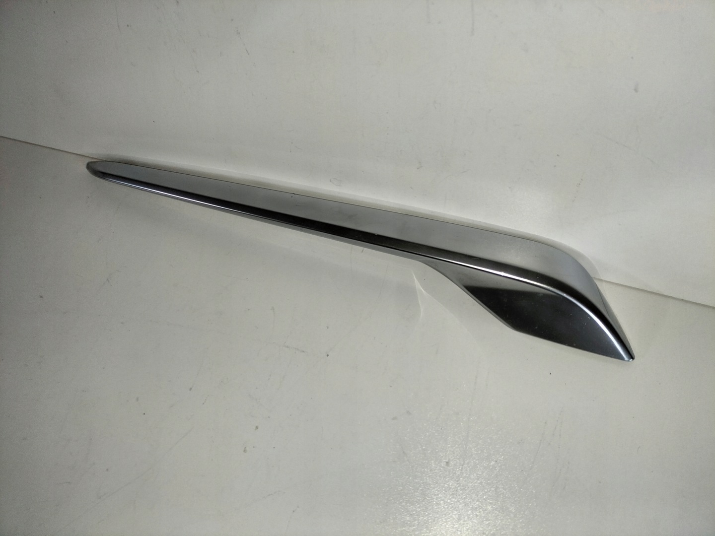 moulding grille front chrom-satyna right OPEL INSIGNIA B 17