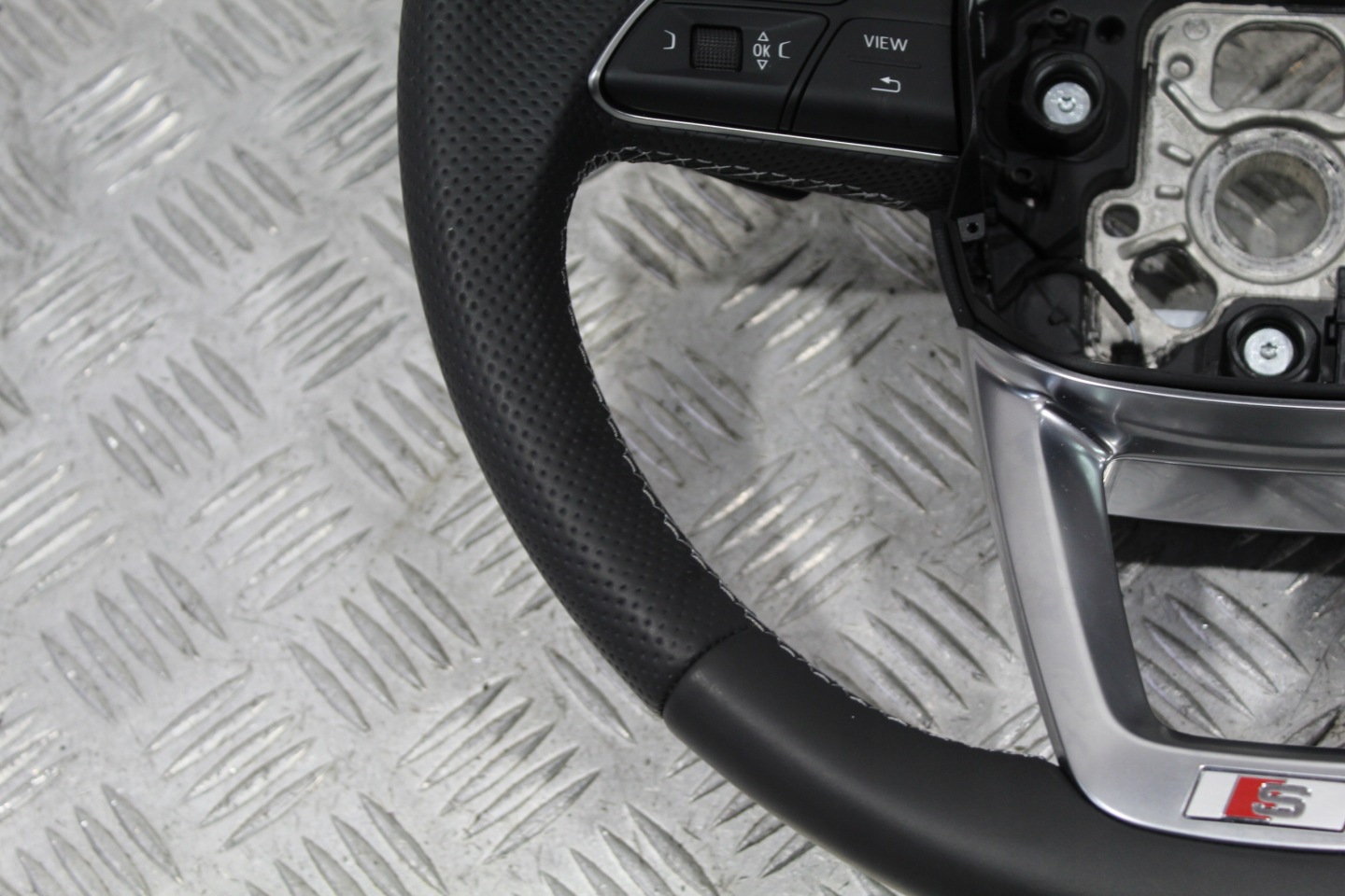 steering wheel, MULTIFUNKCYJNA with shifting AUDI Q2 SQ2 LIFT