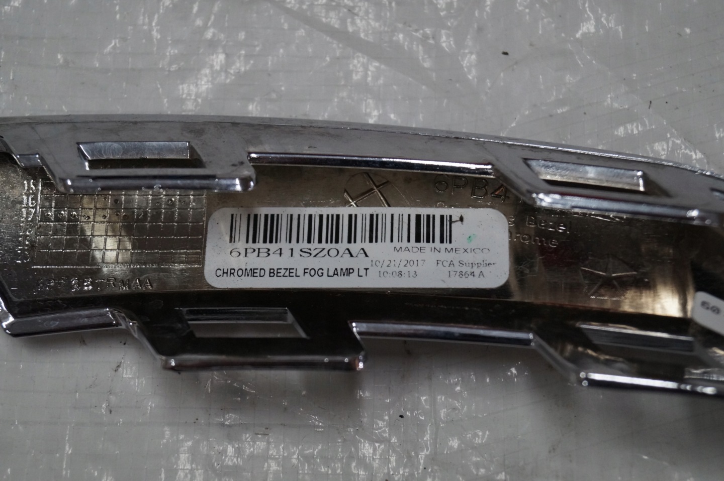 moulding CHROM KRATKI front left JEEP COMPASS 17-20