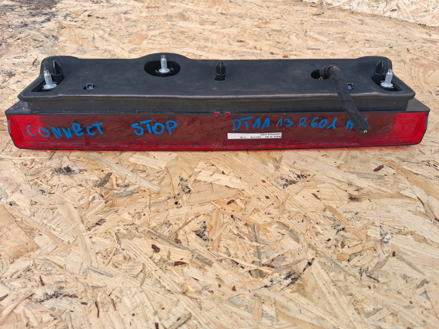 light light STOP STOPU FORD TRANSIT CONNECT II DT11-13R601-AE
