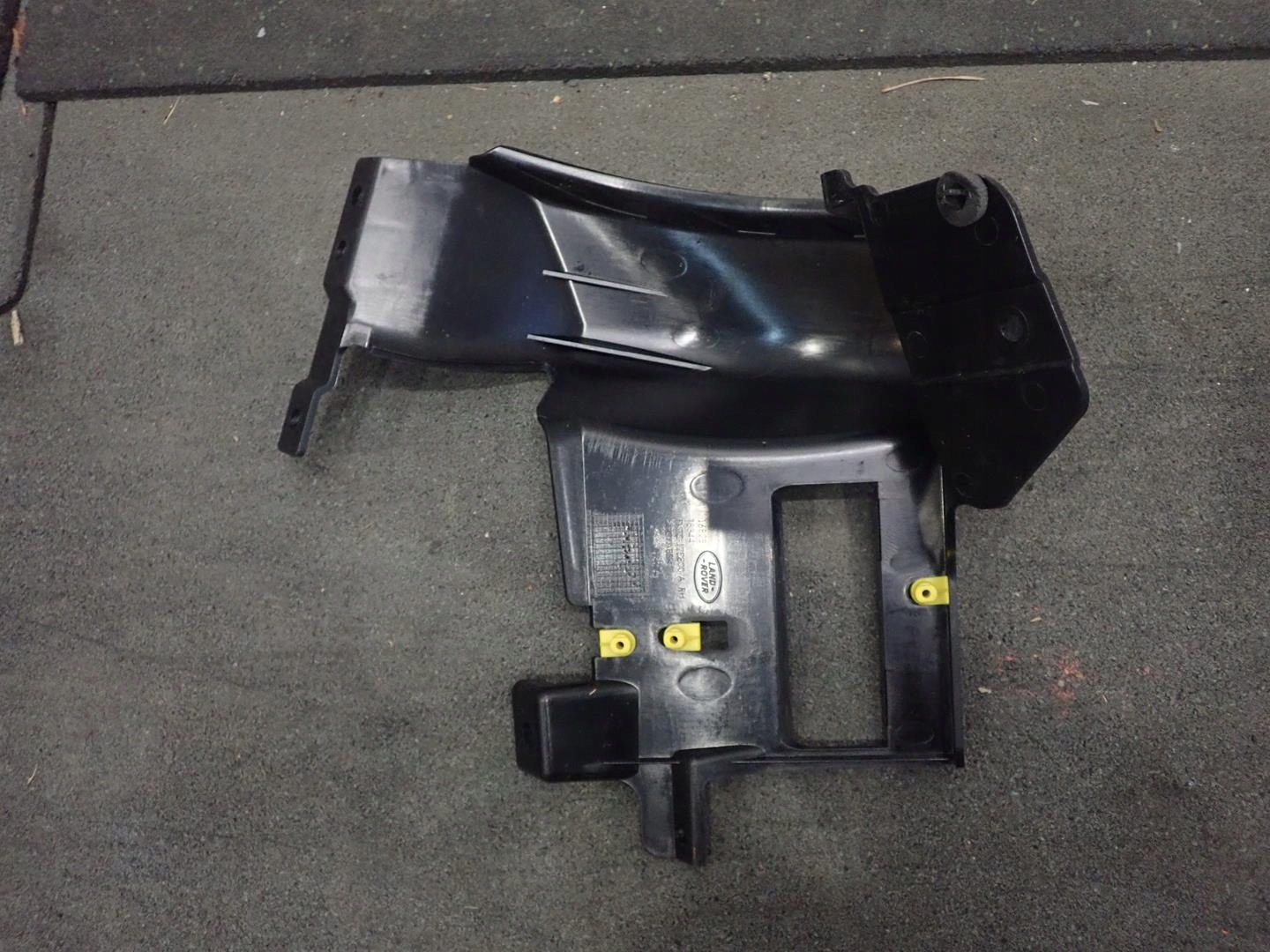 bumper bracket right rear part RANGE ROVER SPORT