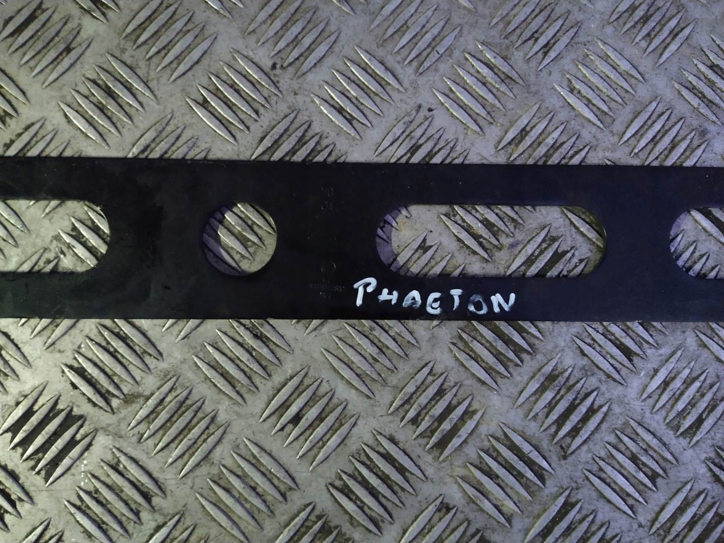 VW PHAETON Support plaque Console Armature Avant