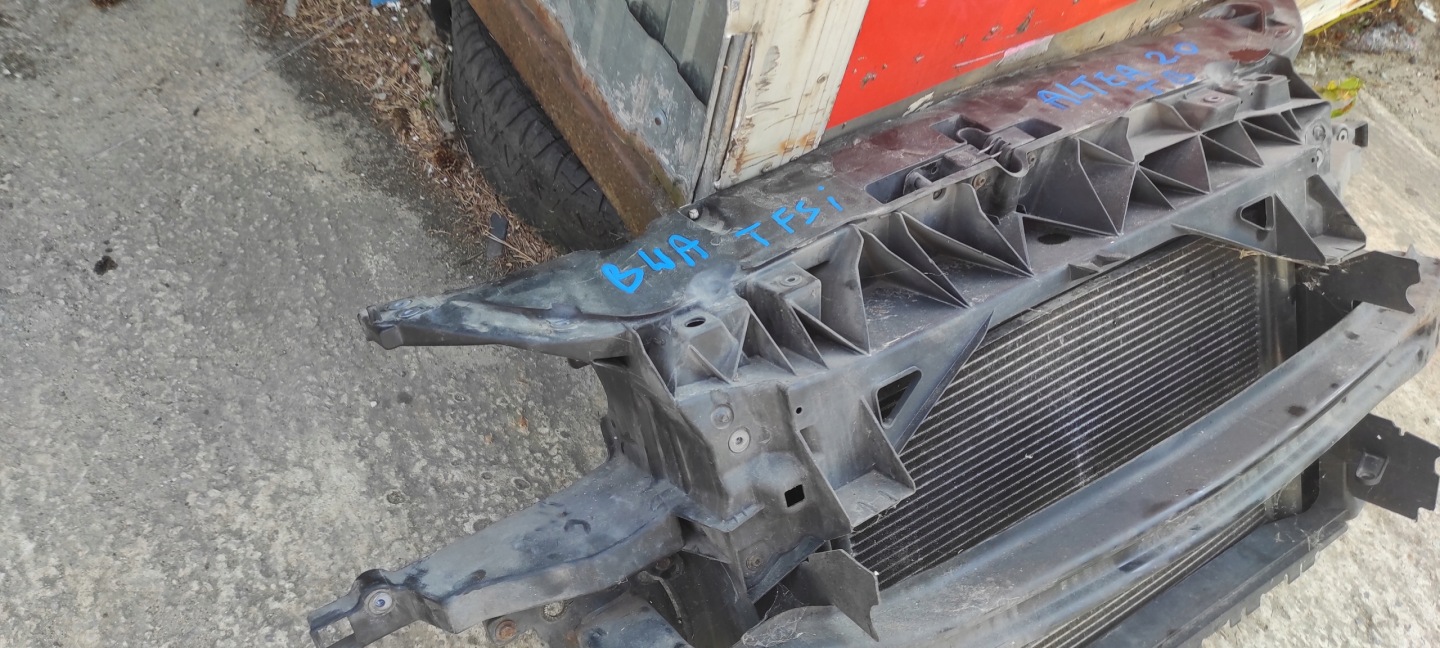 support panel for radiators Seat altea 2.0 Turbo petrol BWA 200 km