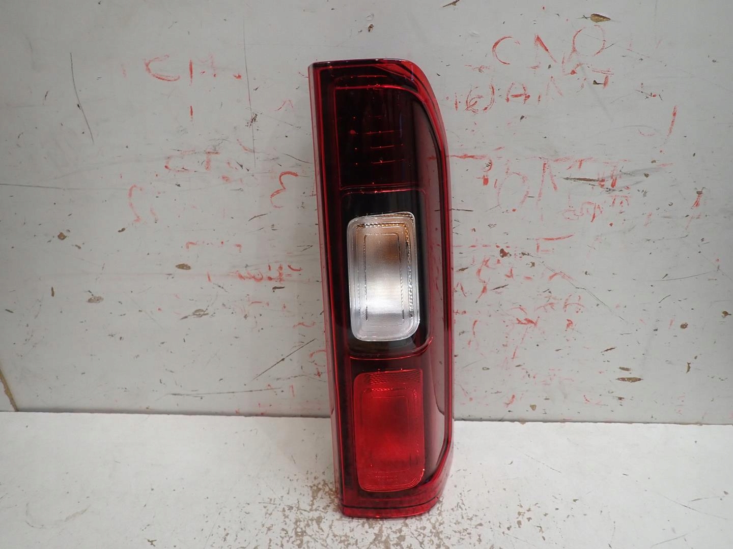 light rear part rear right TRAFIC III VIVARO B 2014- 265504656