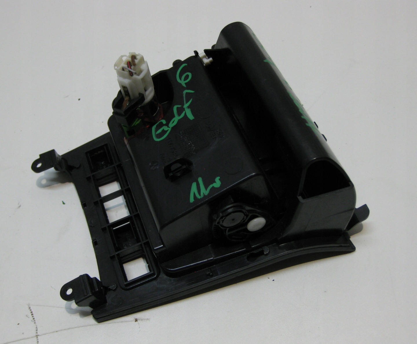 VW GOLF VI KOMBI 11R front ashtray passenger compartment PANEL frame 5K0863082B