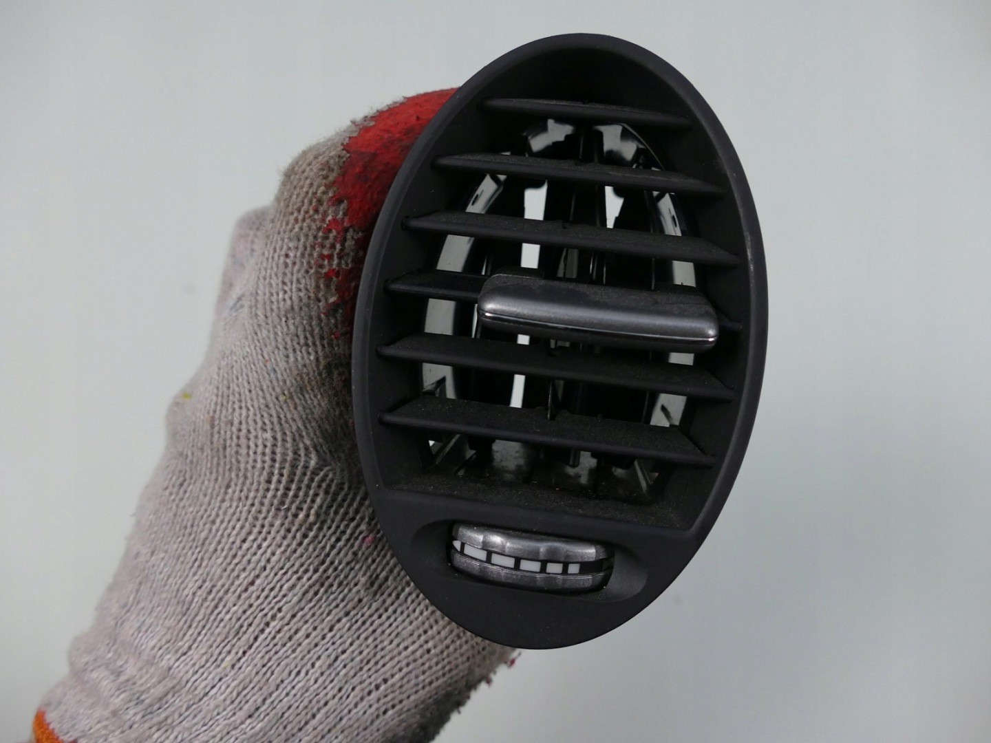 MERCEDES SLK R171 grid air conditioning devices right A1718300254