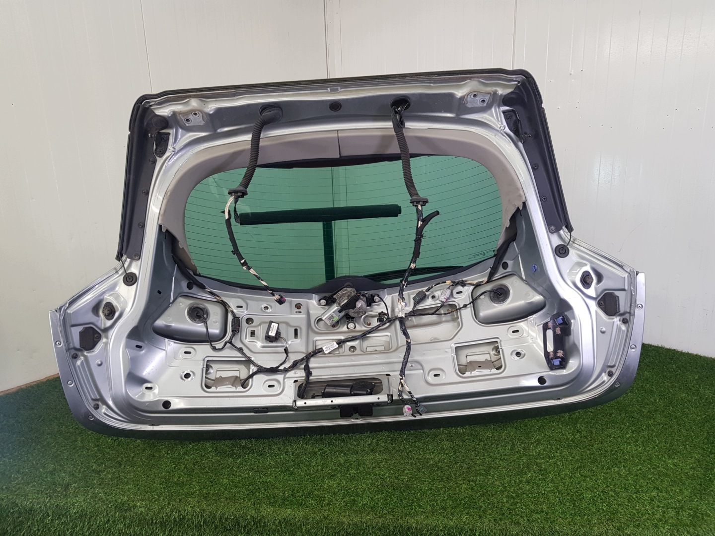 boot doors rear part OPEL INSIGNIA 2010 KOMBI