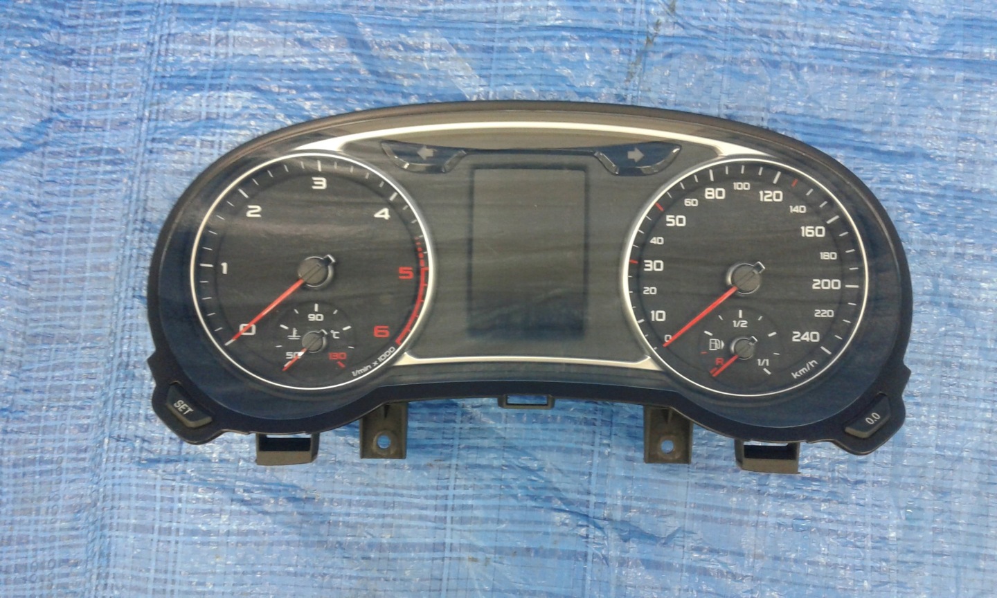 dials dials AUDI A1 8X0 11R 1,6 TDI