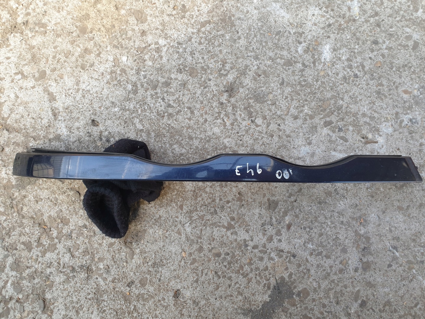 moulding below LAMPE BREWKA right BMW 3 E46 1998- 8208482
