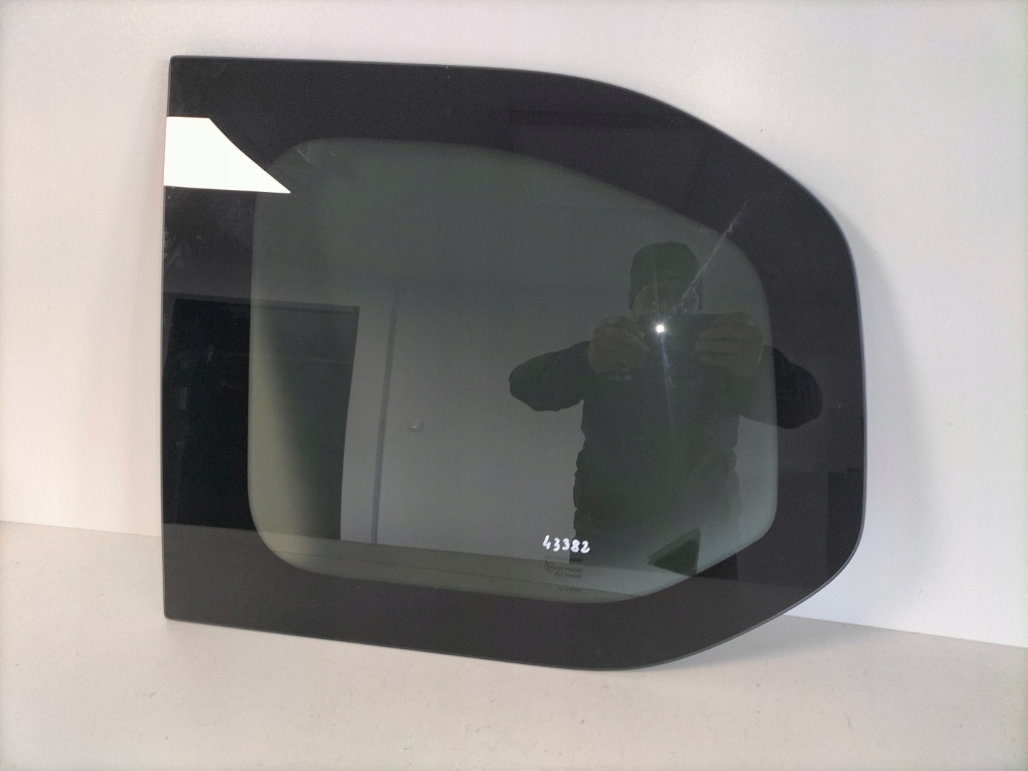 window side bodywork rear part left BERLINGO PARTNER IV 18- PROACE CITY 19