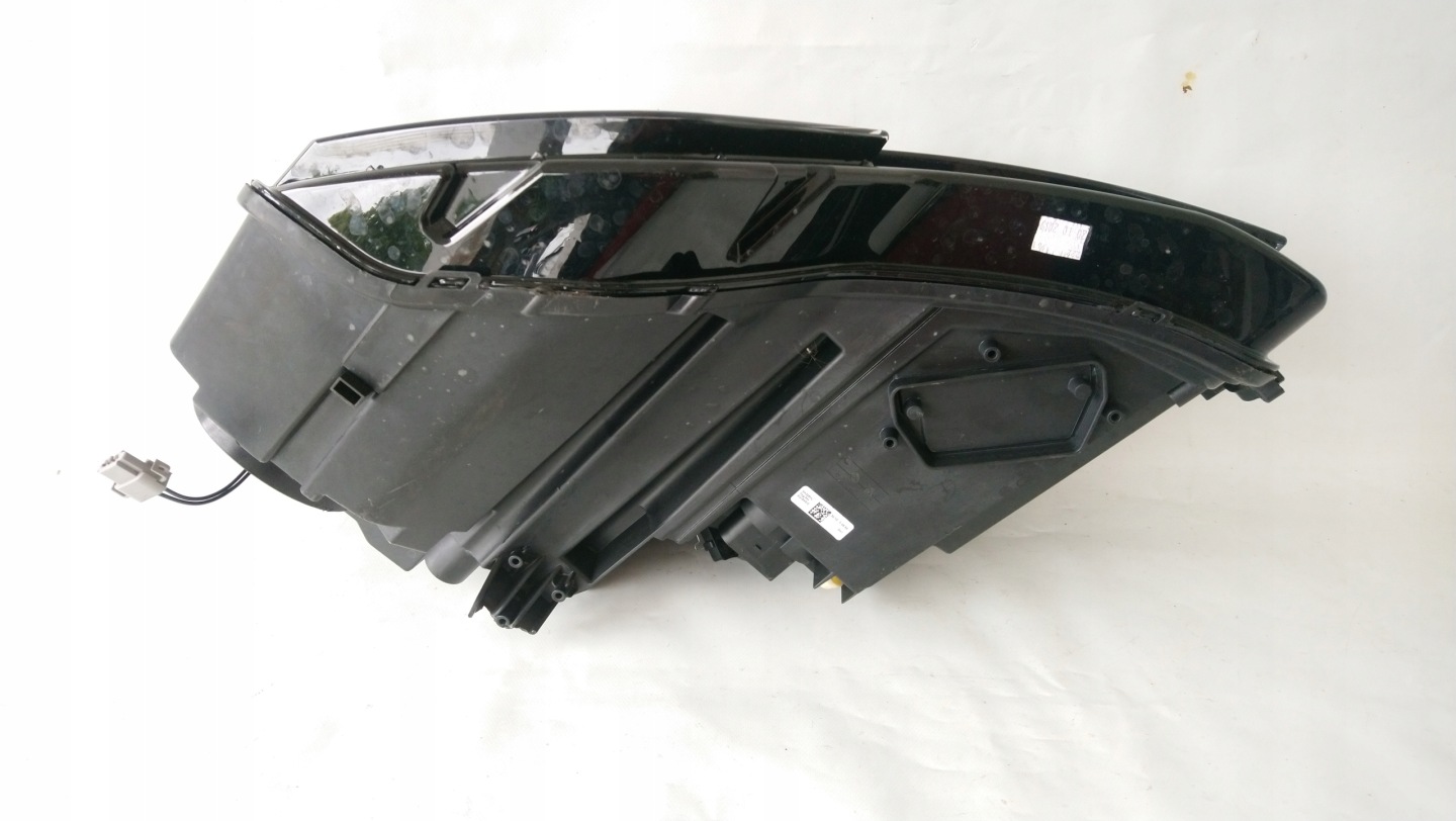 light right front SKODA KAROQ 57B941016A