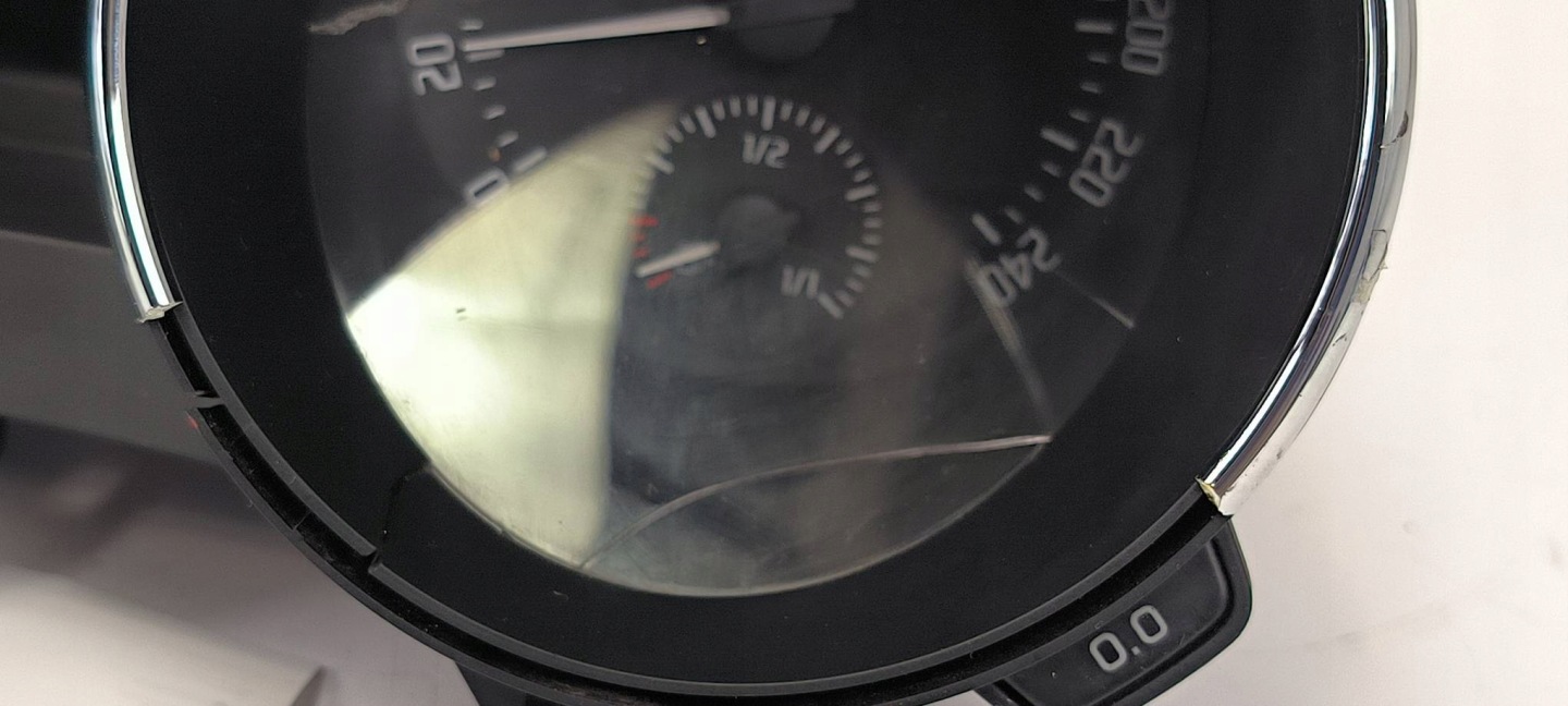 dials clock A2C53219792 SKODA YETI