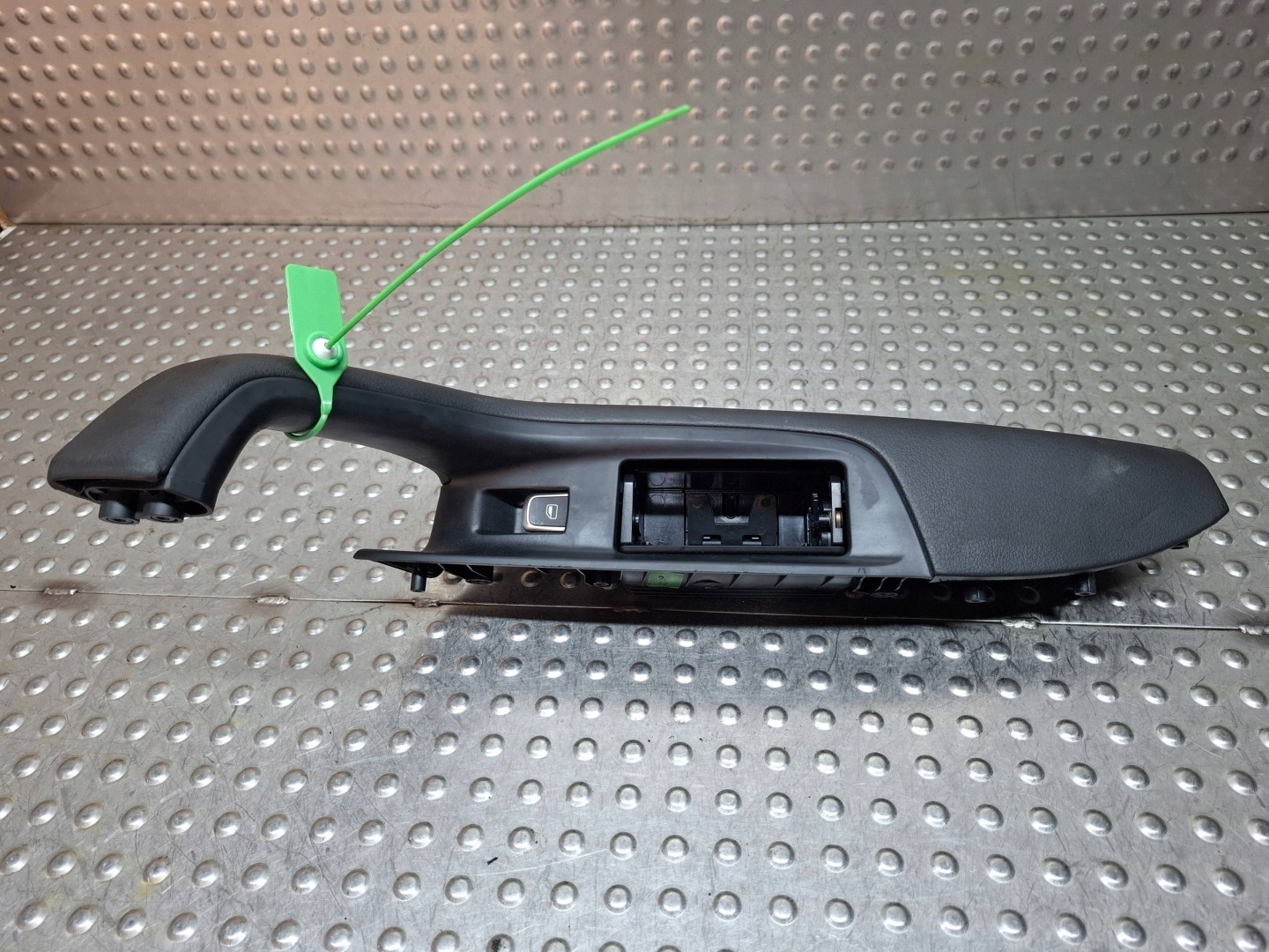 armrest control panel windows left rear part 4G0867371 AUDI A6 S6 C7 4G