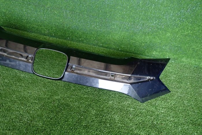 HONDA HR-V HRV II 15-18 Grille