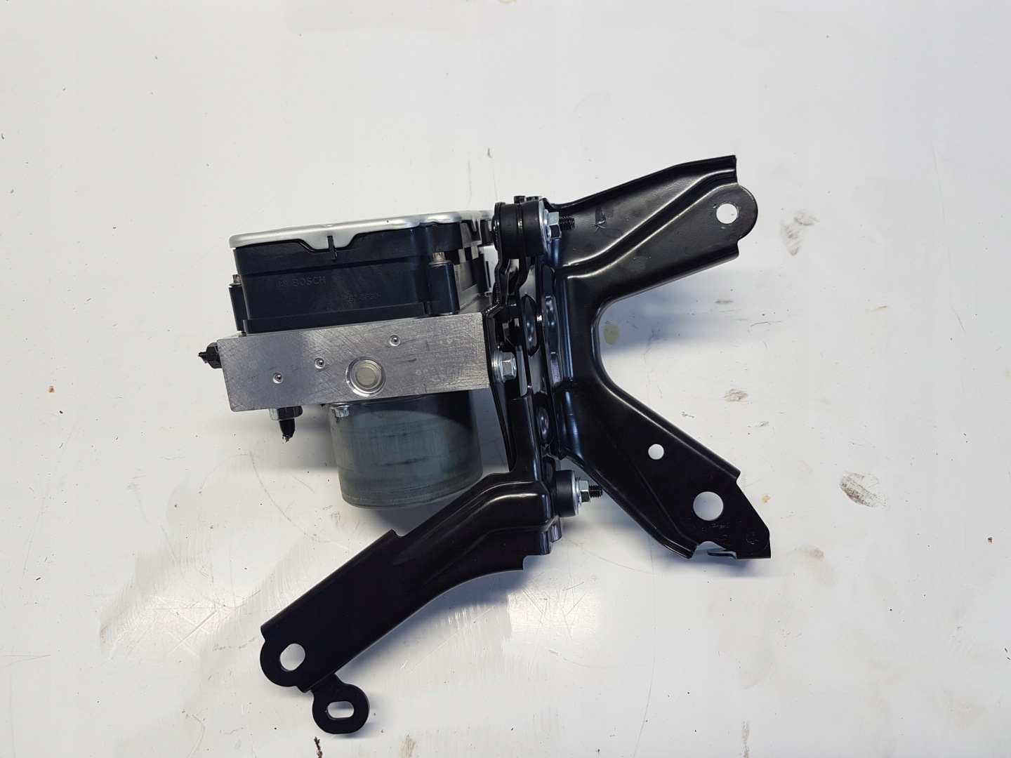 TOYOTA YARIS IV P21 pump ABS
