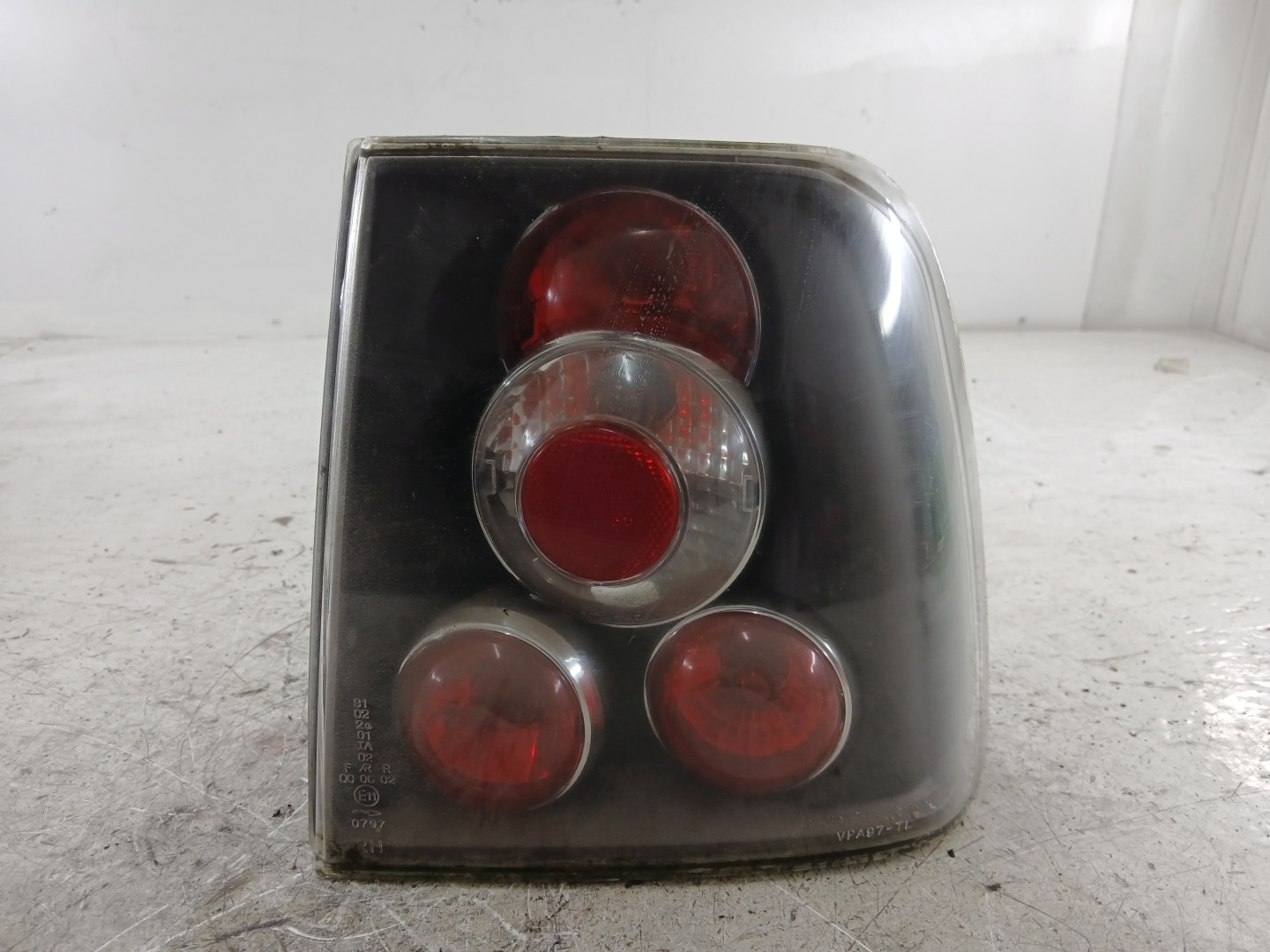 VW PASSAT B5 sedan light left right rear part KOMPLET TUNING LEXUS black,