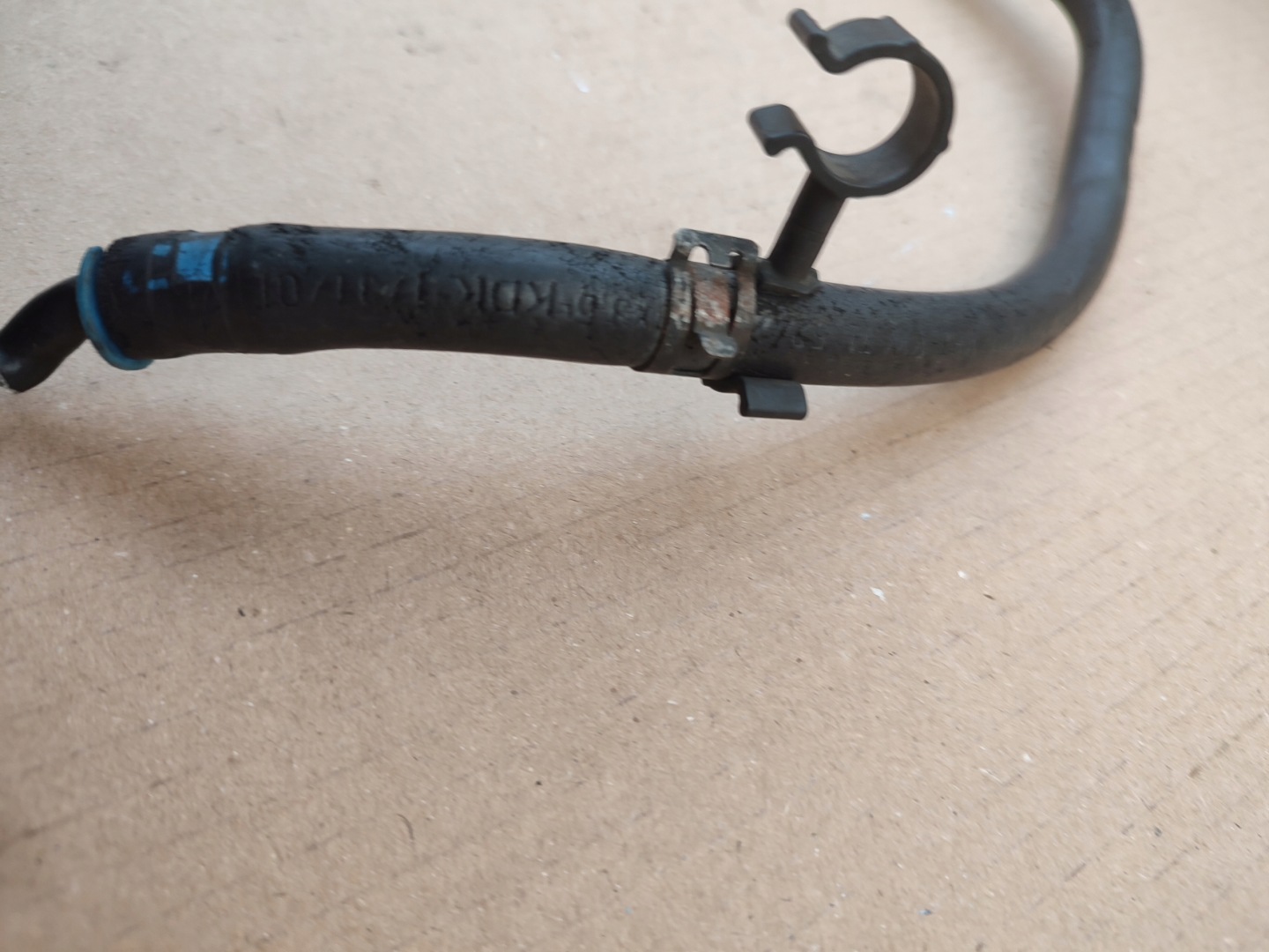 Sensor TEMPERATURY des Kraftstoffsbehälters Schläuche VW AUDI 038906081B