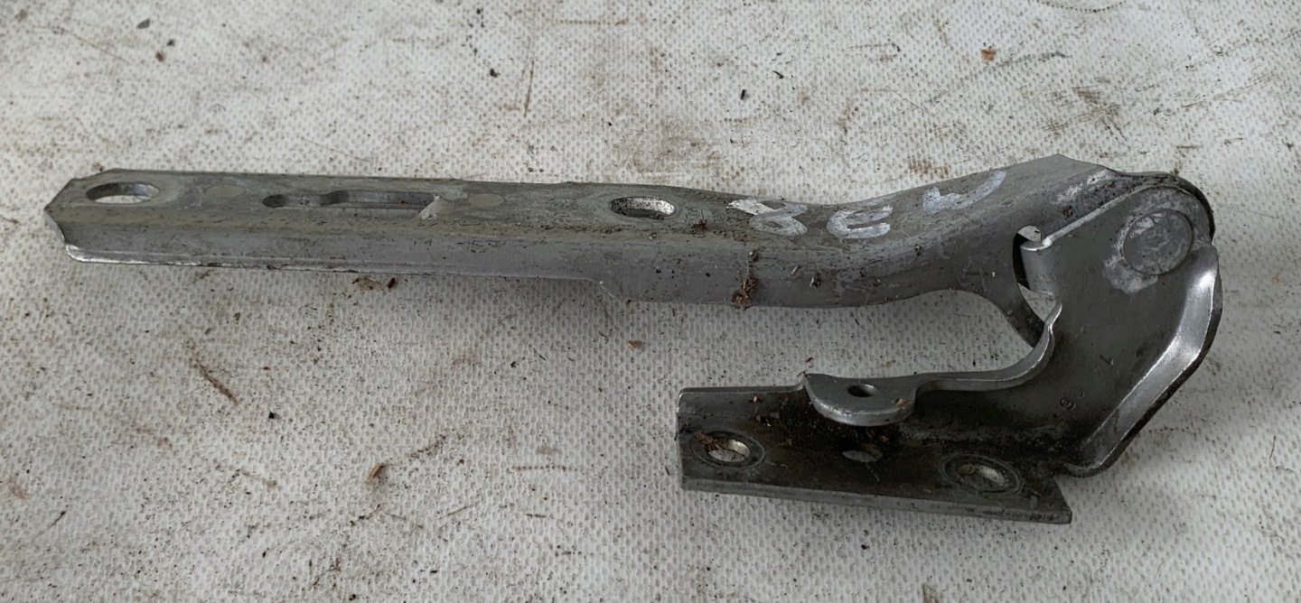 # hinge bonnets right + left AUDI A4 B6 B7