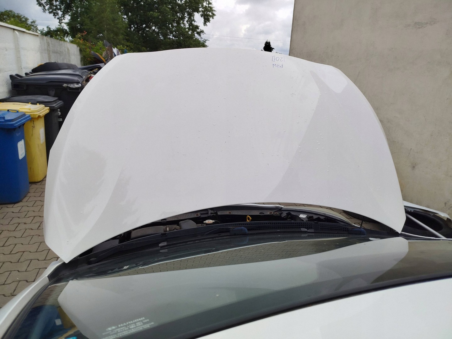 HYUNDAI I20 LIFT bonnet front engine housing cover colour PHW 2013R