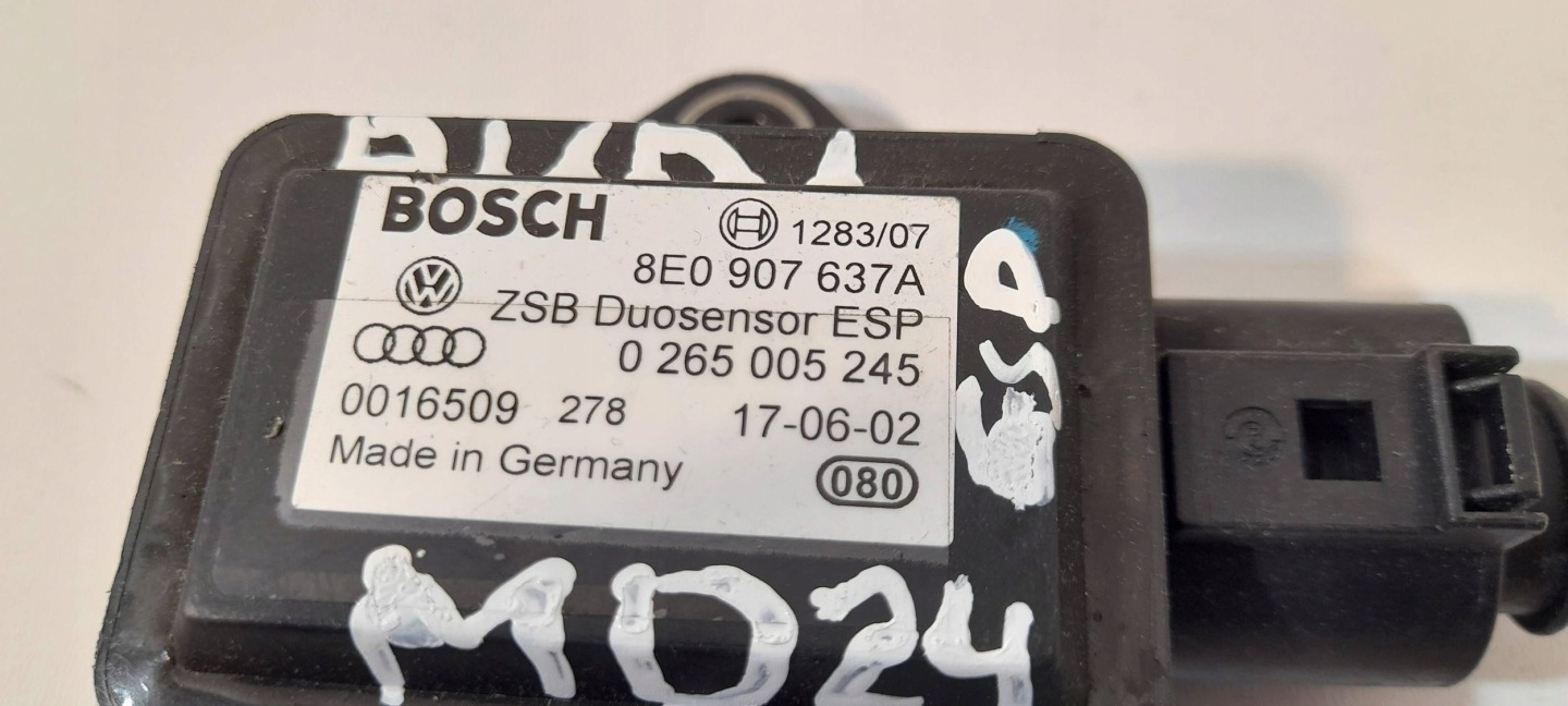 Audi A4 S4 B6 8E 8H Sensor przyspieszenia ESP 8E0907637A (MD24)
