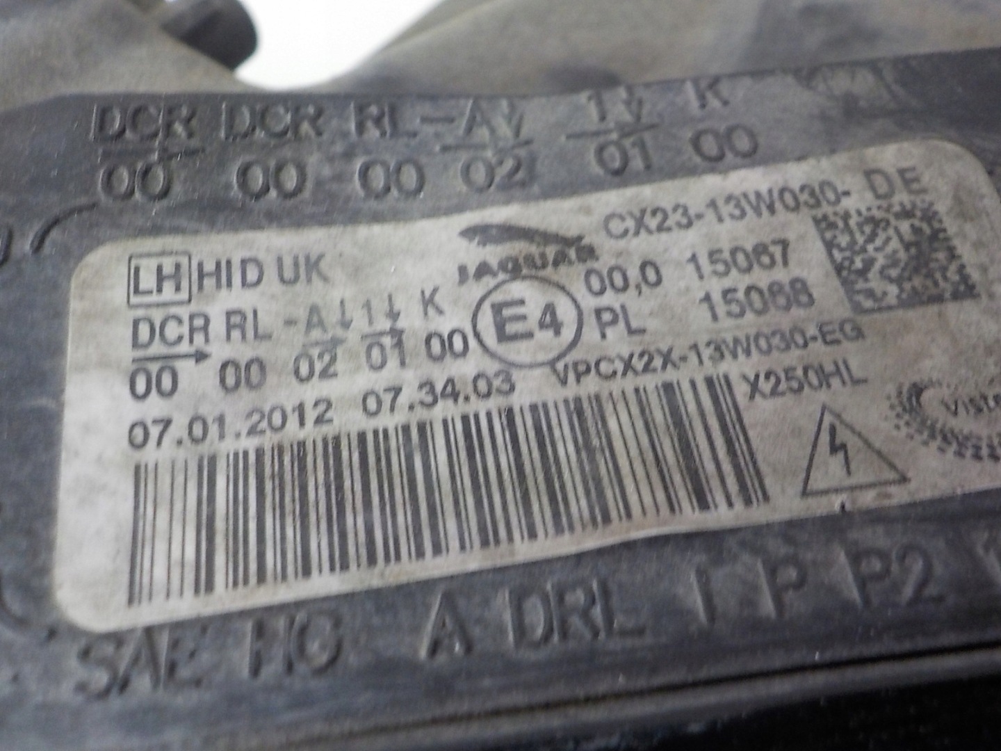 JAGUAR XF X250 XENON light left front front UK CX23-13W030-DE