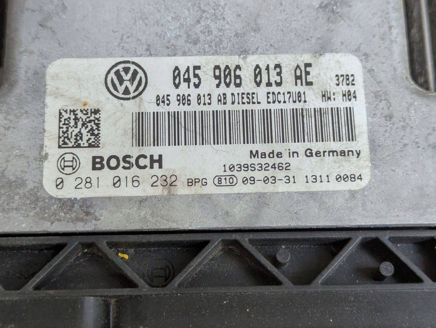 control unit of the engine SEAT Ibiza 4 6J 2009 045906013AE