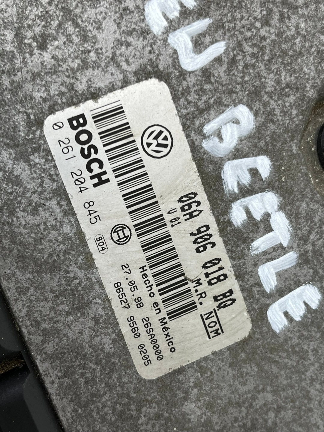 VW NEW BEETLE 1997-2010 1C0 2.0 B computer Motore 06A906018BQ Originale