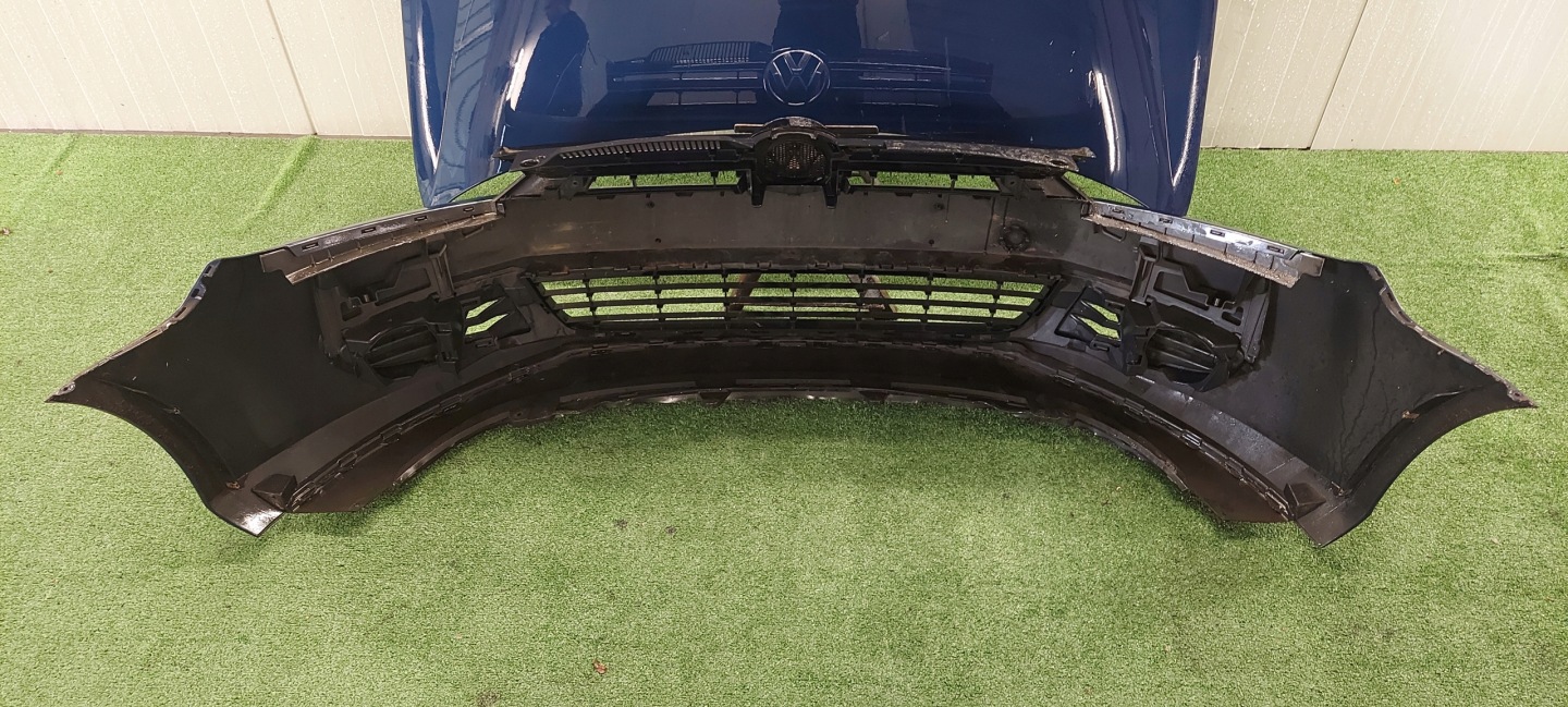 bumper front complete +grill VW GOLF VI 6 KOMBI LAK: LP5W