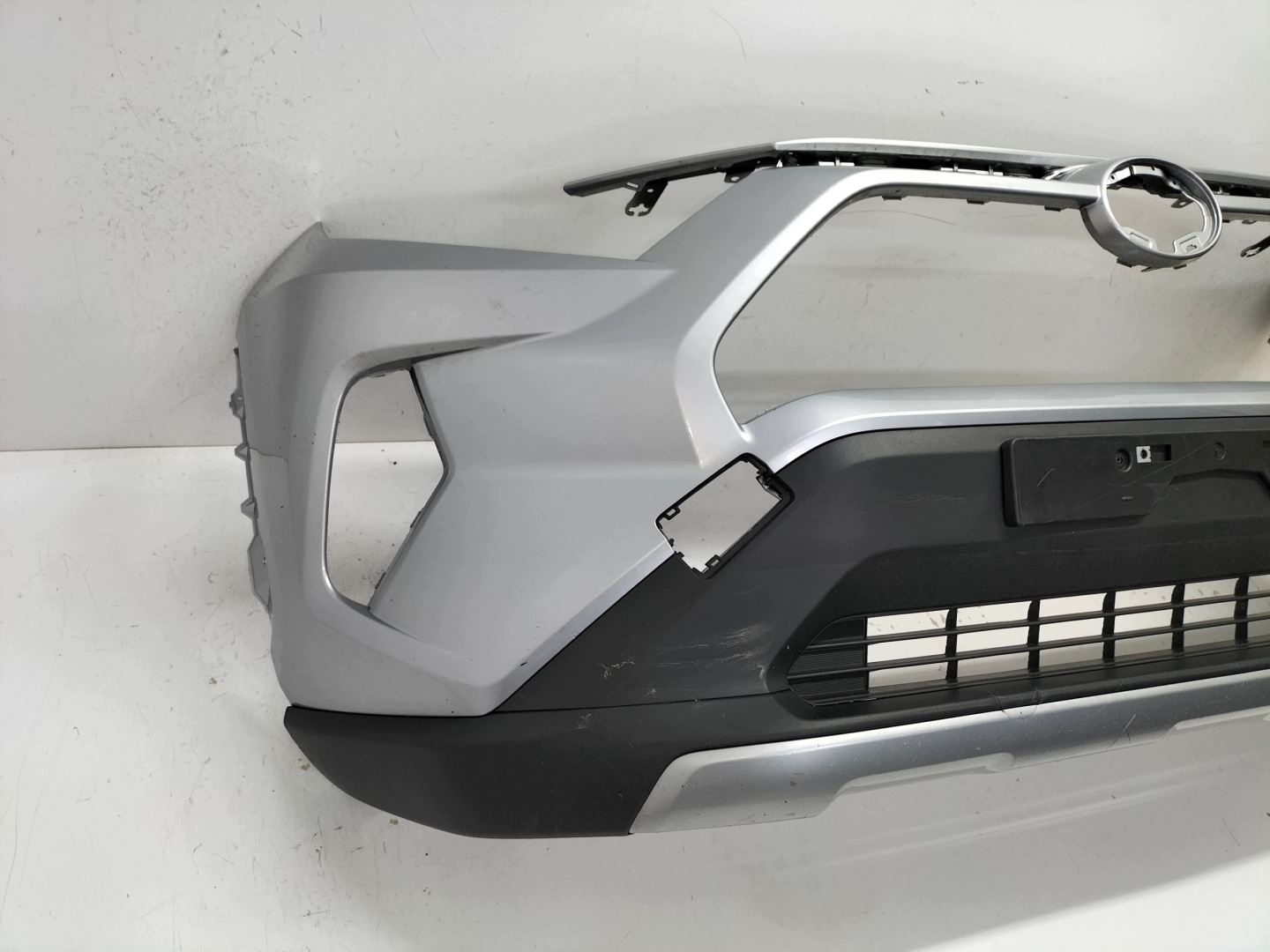 front bumper front TOYOTA RAV4 RAV-4 V 18