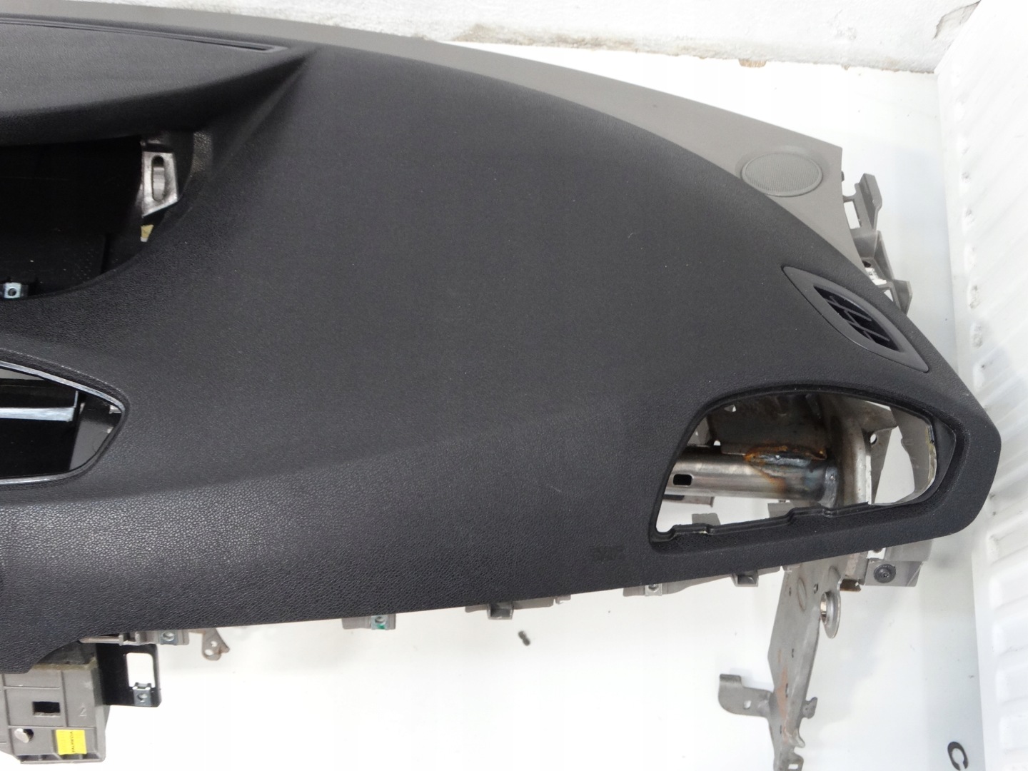 dashboard instrument panel cockpit console RENAULT SCENIC III 681000016R