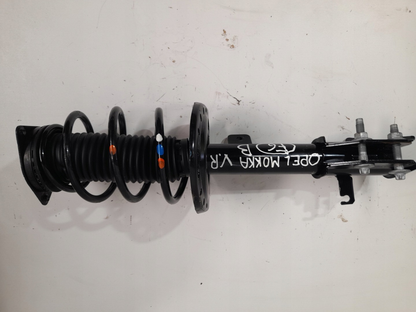 OPEL MOKKA B shock absorber front right