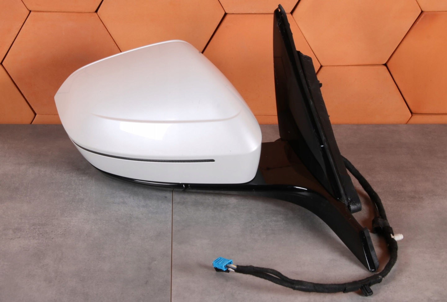 BMW G60 G61 G70 mirror right support cover indicator NAPED 5A292C7