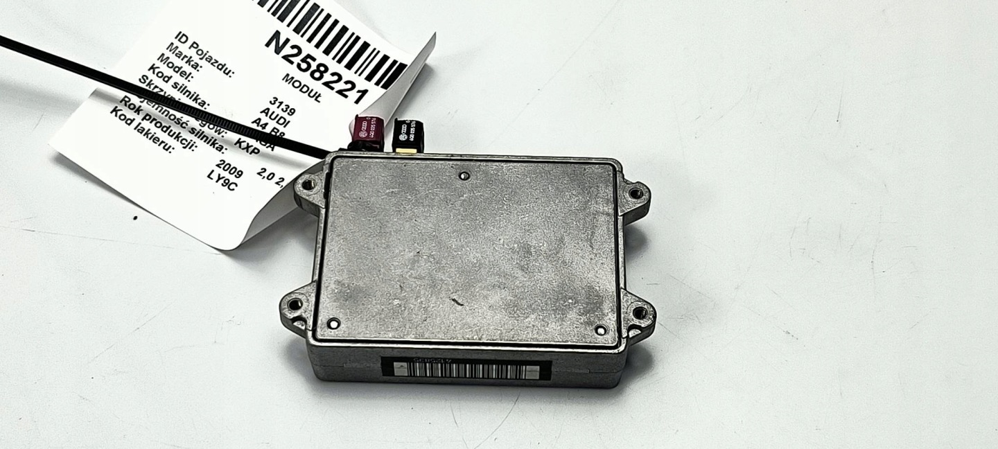 amplifier ANTENY 8J0035456 AUDI A4 B8